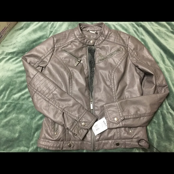 ⬇️Juniors J-2 faux leather Moto jacket M - Picture 2 of 4